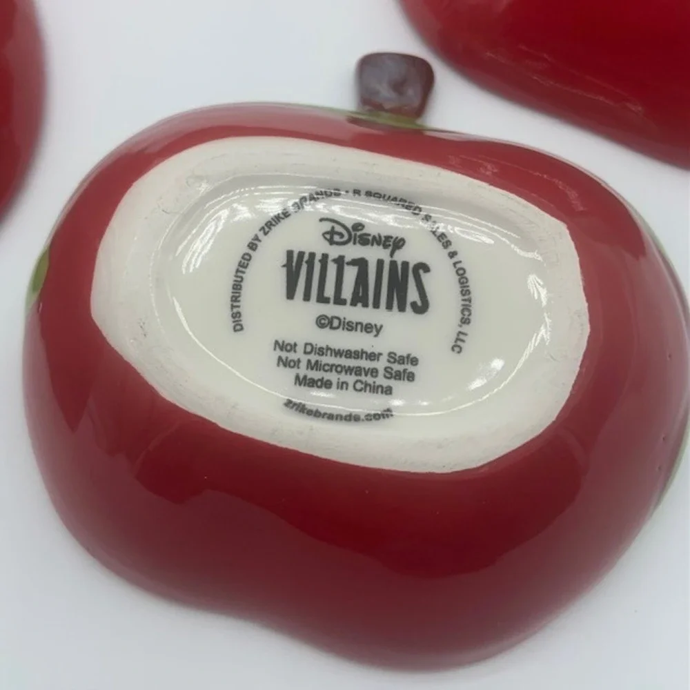 Disney Villains Poison Apple Measuring Cups Set 4 Snow White Halloween Ceramic